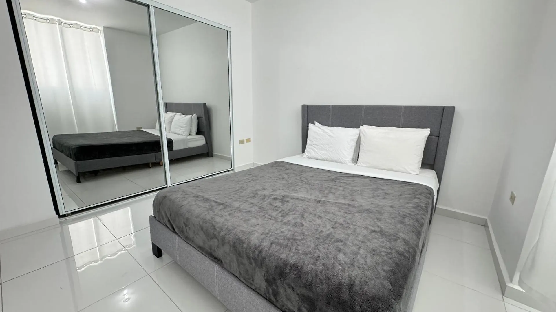 Arecibo Hotel 2101 0*,